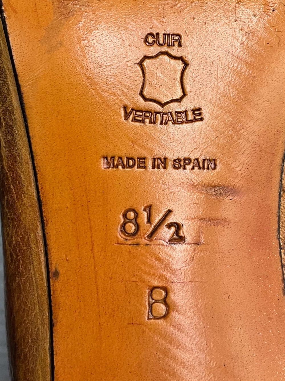 Charles David Pumps Size 8.5 Brown Distressed Leather Pointed Toe Made in Spain - Picture 4 of 6